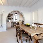 Mezcal By Mykonos Mood Vila Fanari (Mykonos)